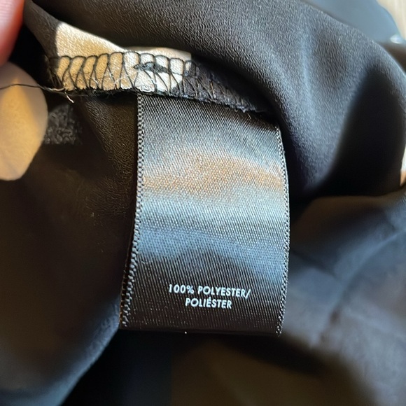 Ann Taylor sleeveless polka dot top - Picture 5 of 5